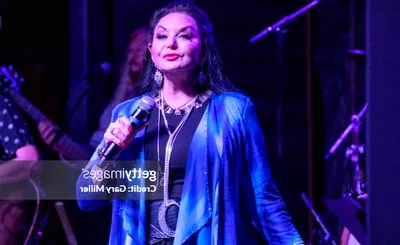 Crystal Gayle